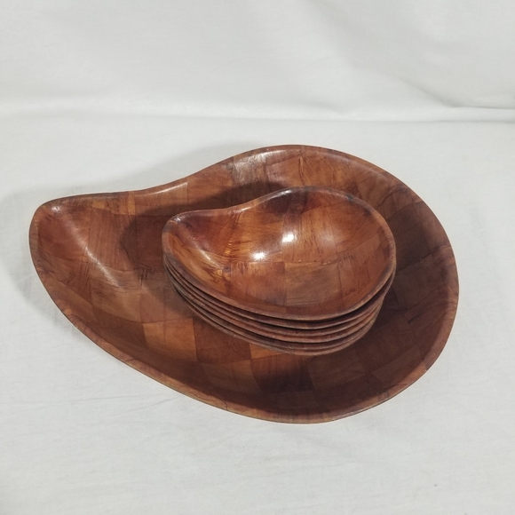 Vintage mid century wood parquet pattern walnut color salad bowls set of 7 - Picture 7 of 9